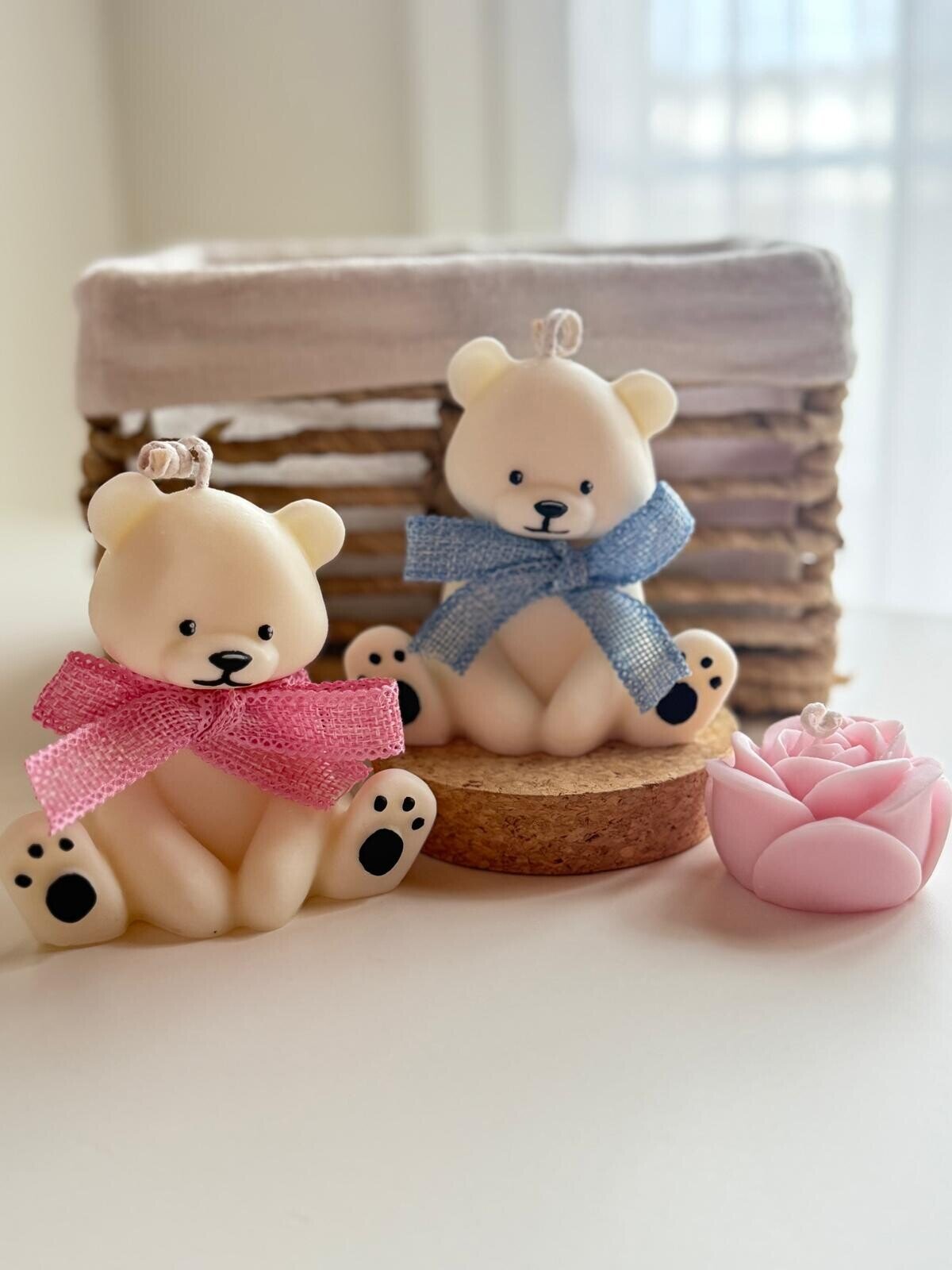 Vela Decorativa Baby Bear – Vela en Forma de Osito con Lacito, Ideal para Regalo