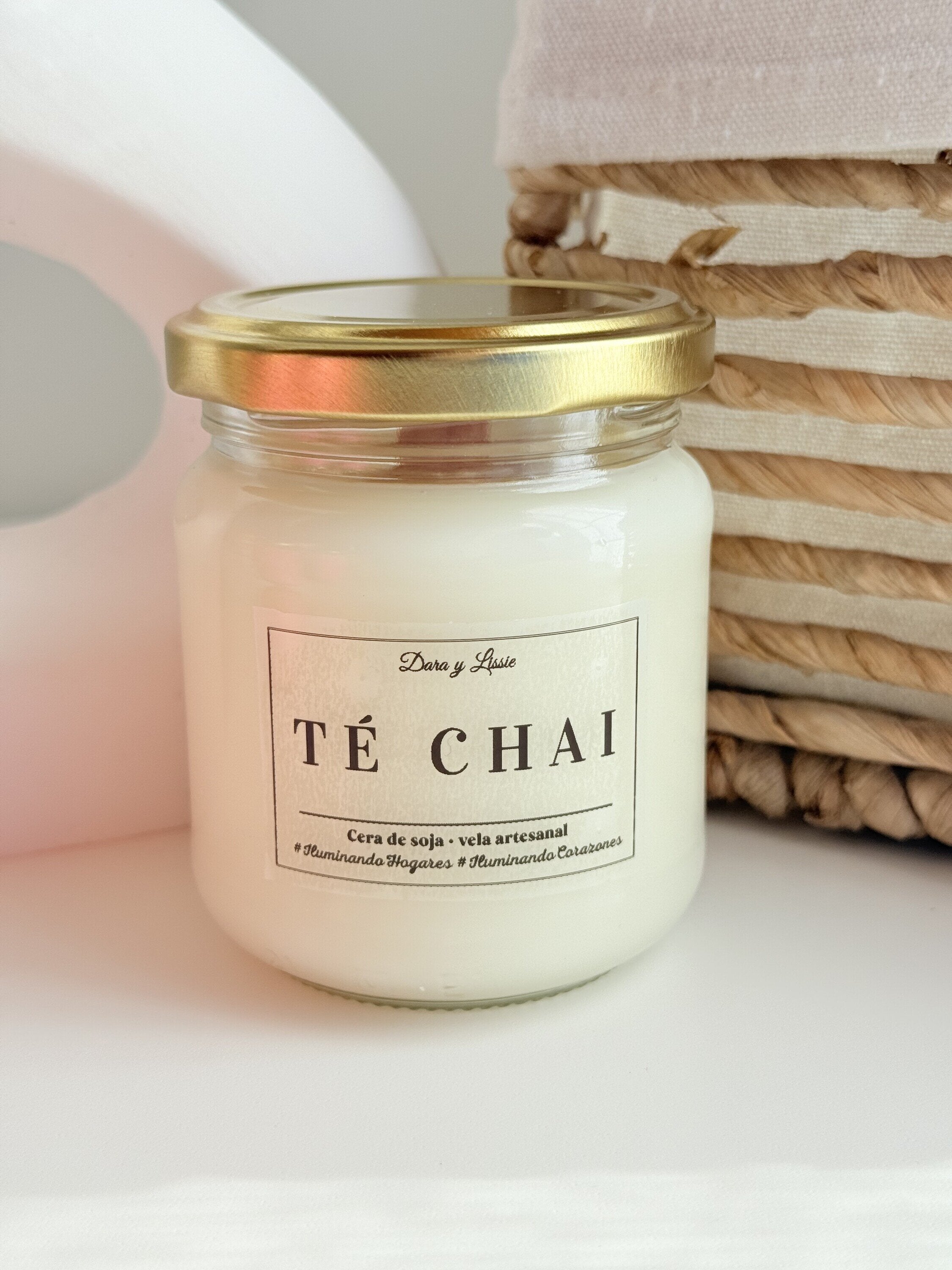 Vela Aromática Té Chai con Mecha de Madera (37h+)