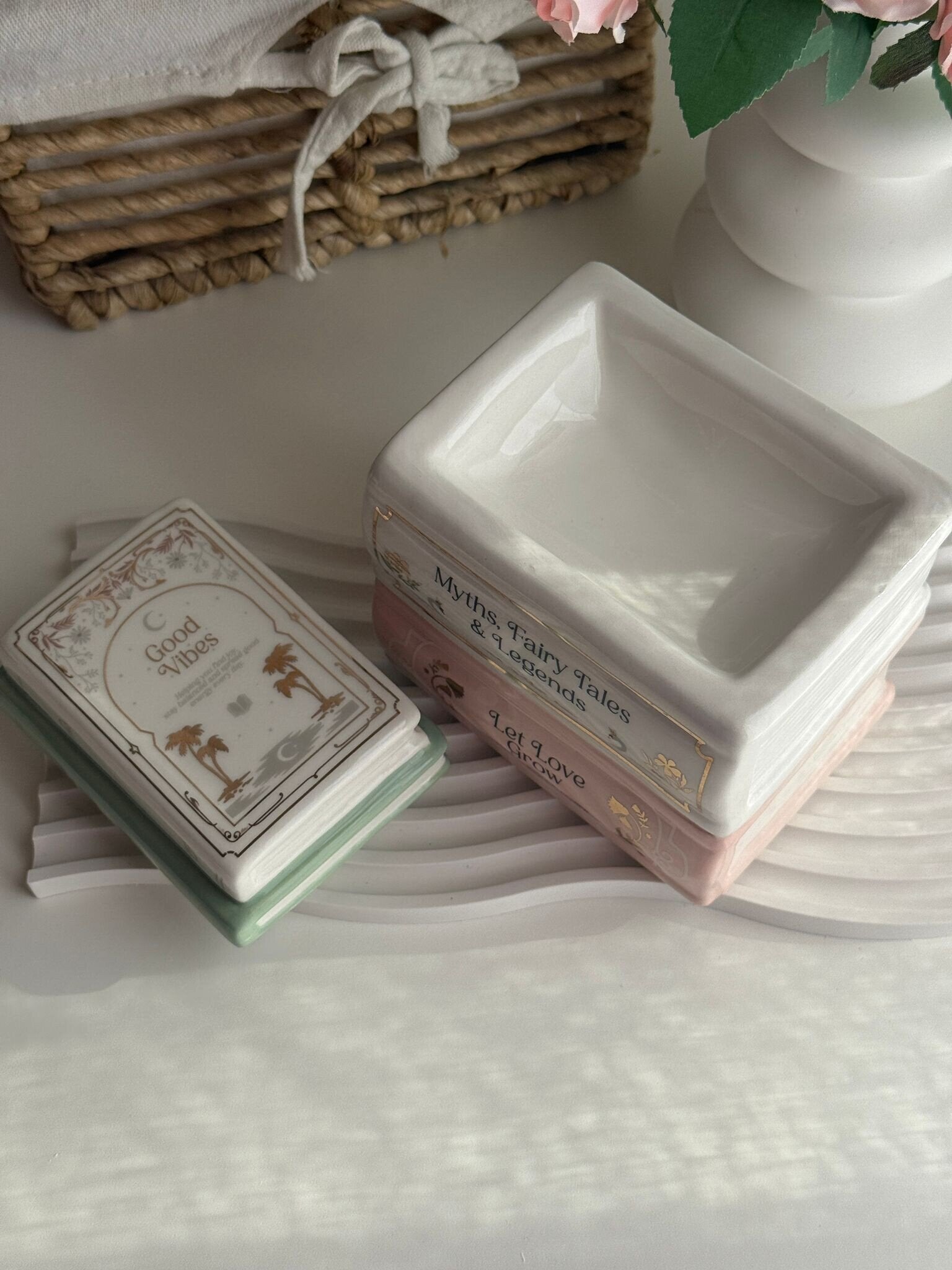 Quemador de wax melts – Biblioteca de ensueño