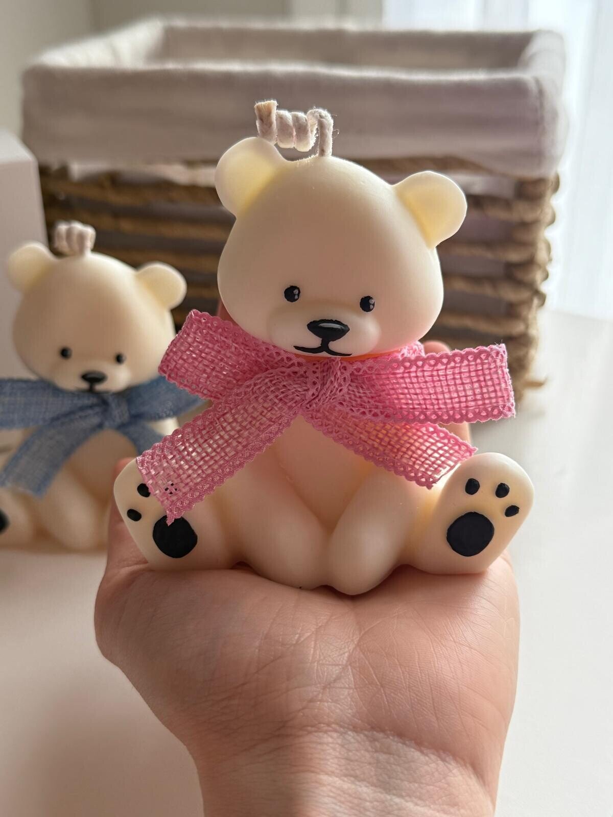 Vela Decorativa Baby Bear – Vela en Forma de Osito con Lacito, Ideal para Regalo