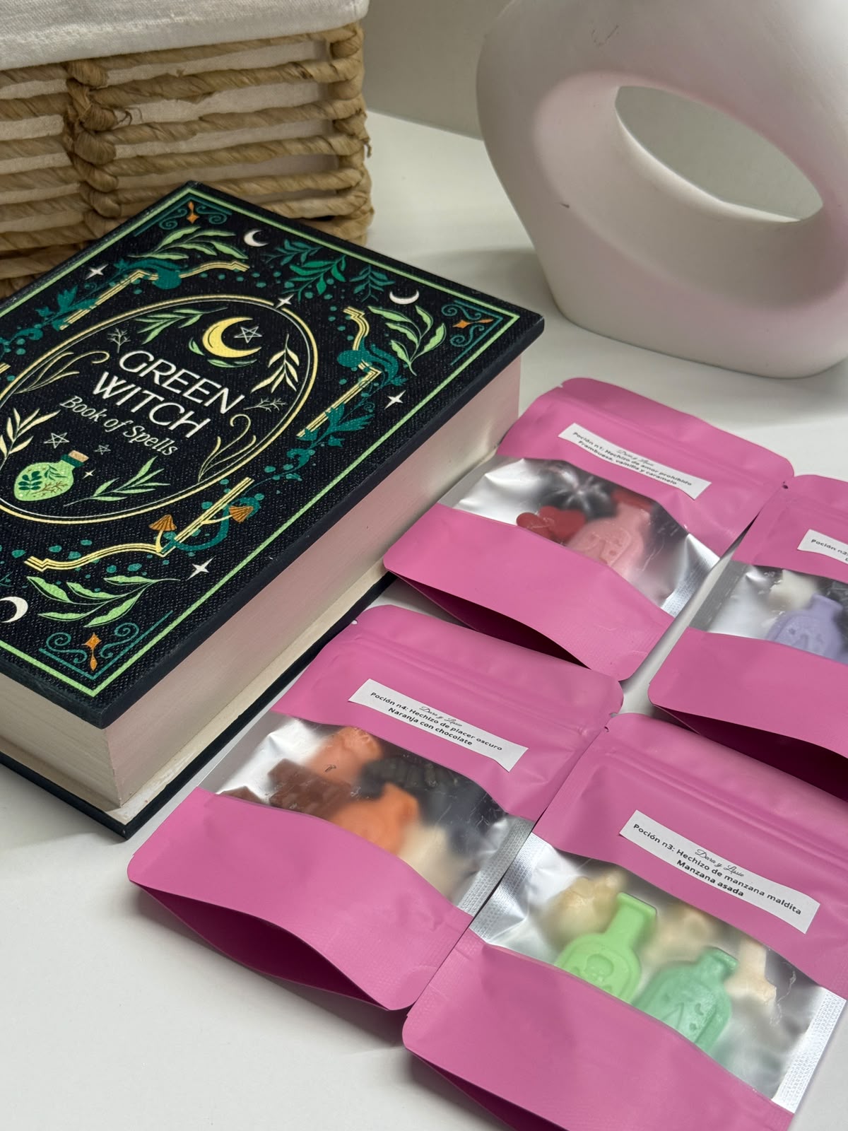Caja de madera de Libro de hechizos · Cofre con 4 aromas